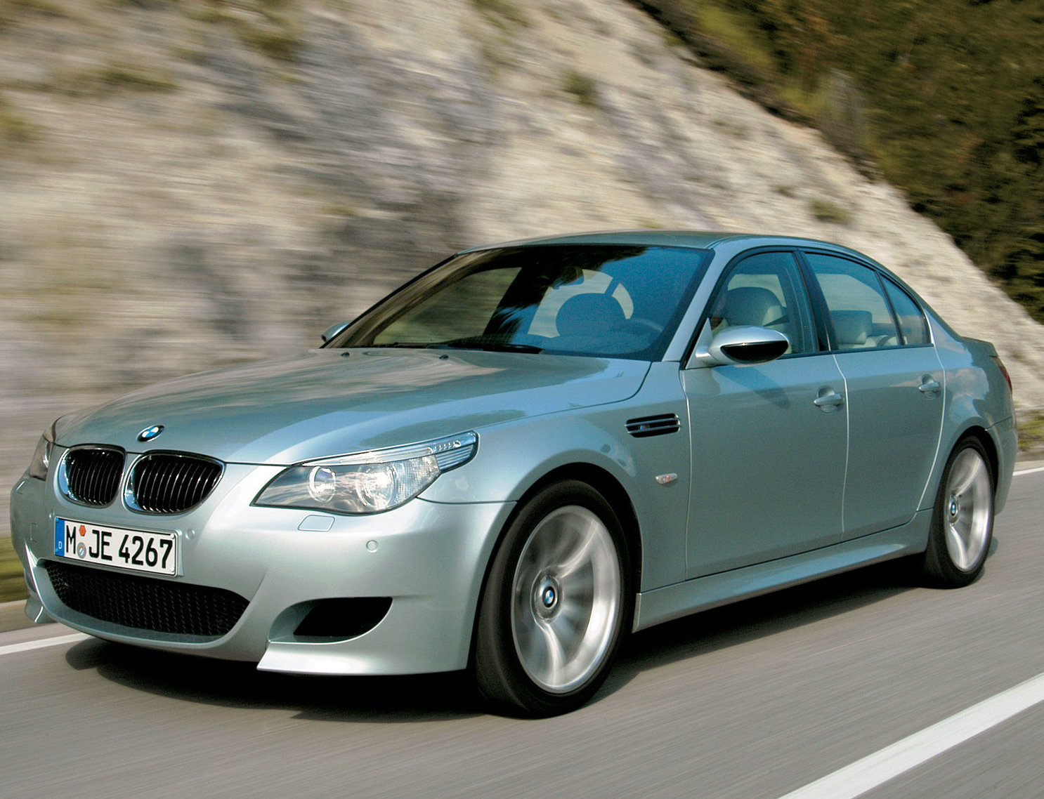 BMW M5 (E60) (БМВ М5) стоимость, цена, характеристика и