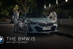 BMW i5 оснащен системой для отпугивания угонщиков, подобной режиму Sentry Mode компании Tesla